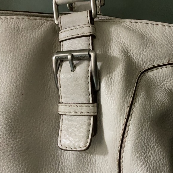 Michael Kors White Leather Bag - Picture 4 of 14